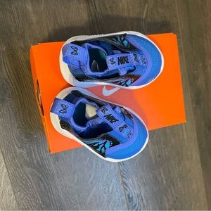 Baby girls Nike flex runner Lil